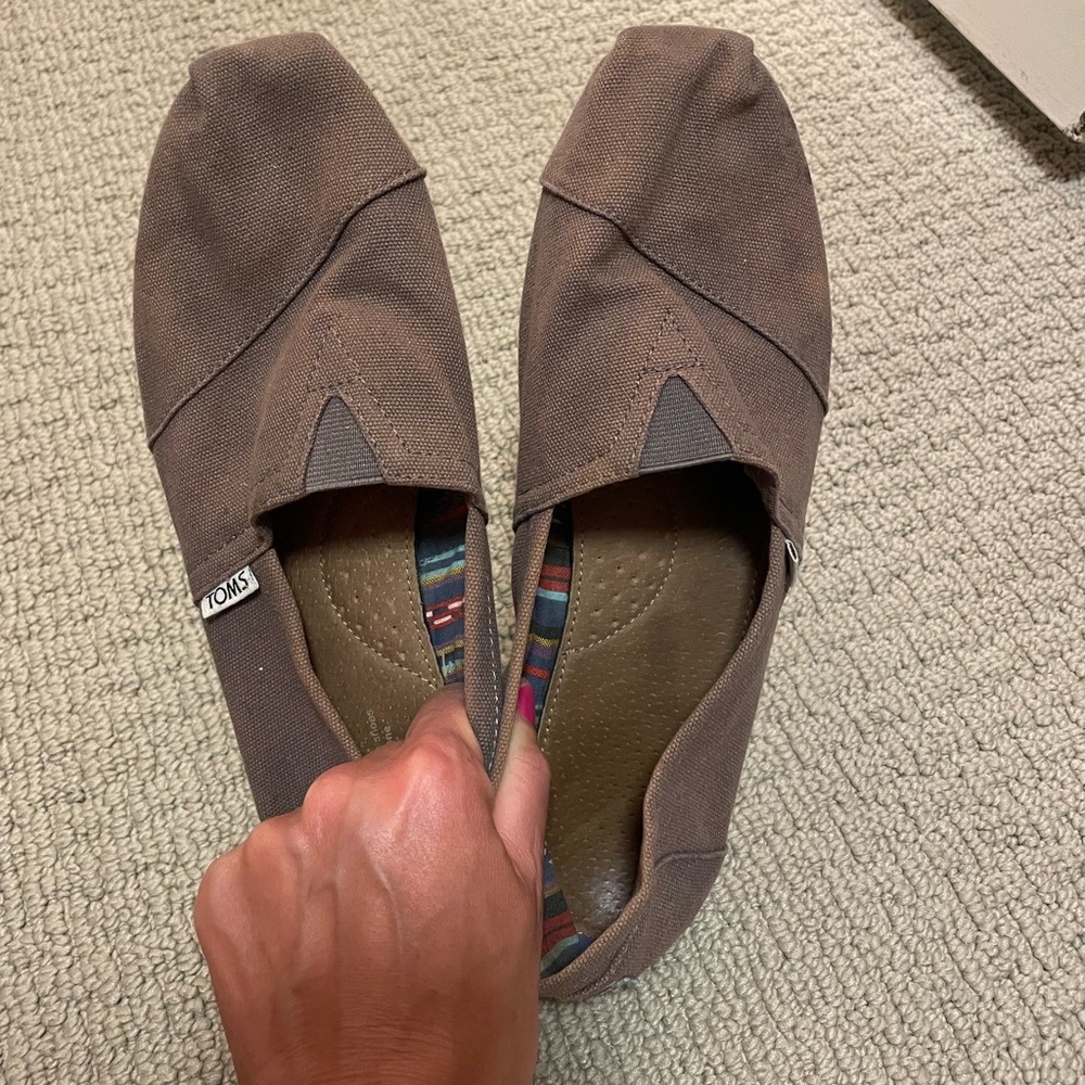 Brown Toms, size 10 womens